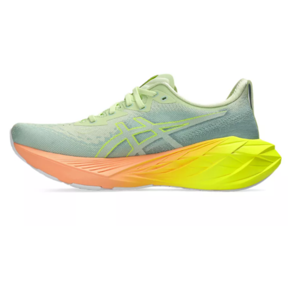 Asics Novablast 4 Paris Mulher | Sapatilhas de Corrida